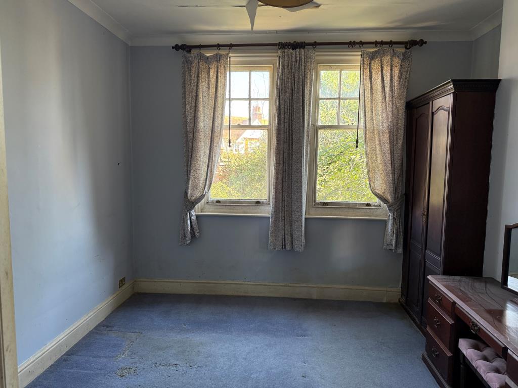 Lot: 62 - SUBSTANTIAL DETACHED PROPERTY AND LAND WITH POTENTIAL - Ground foor kitchen space